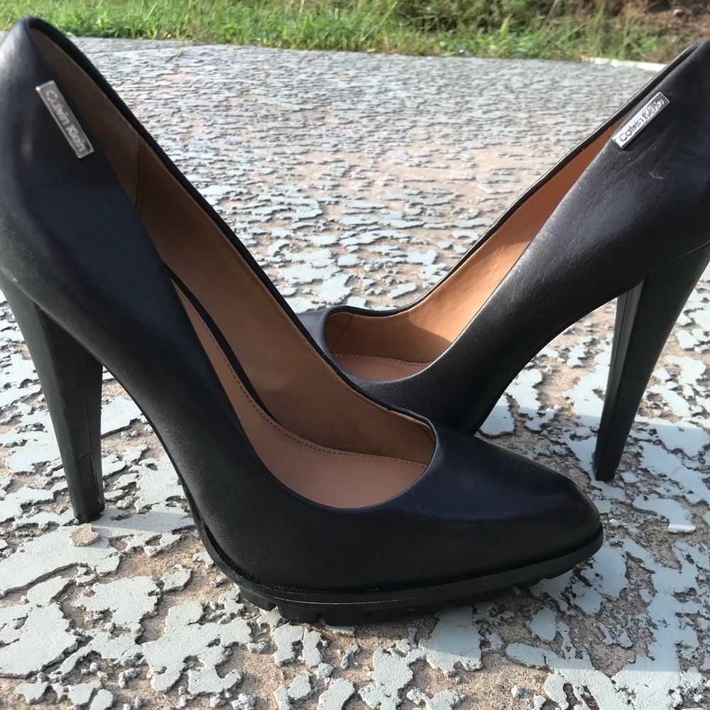 Brand new Calvin Klein pumps sz 7